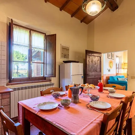 Apartment In Castiglione Del