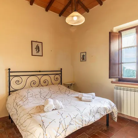 In Castiglione Del Apartment *
