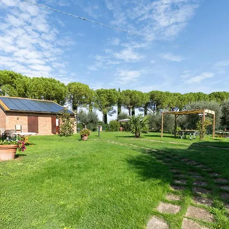 In Castiglione Del Apartment