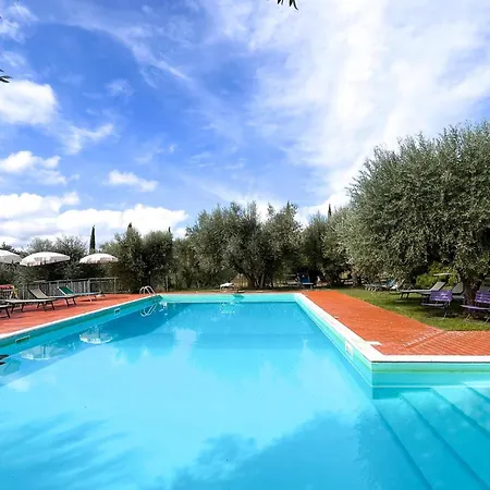 In Castiglione Del * Castiglione del Lago