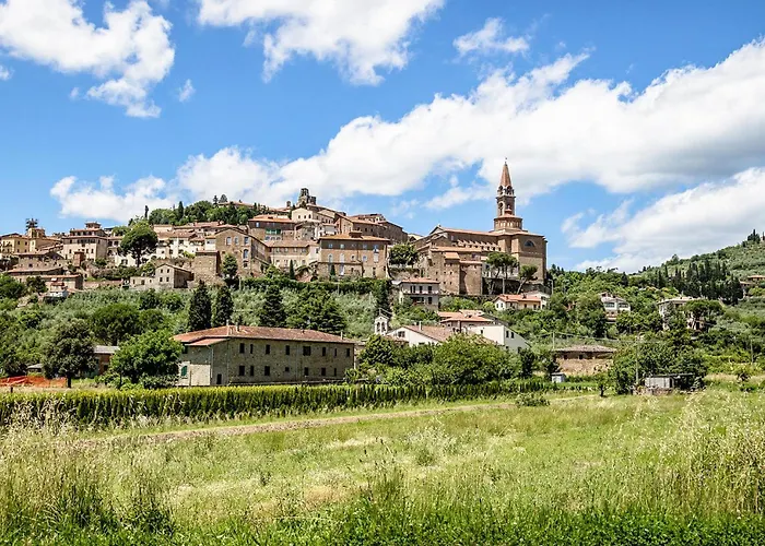 In Castiglione Del * Castiglione del Lago